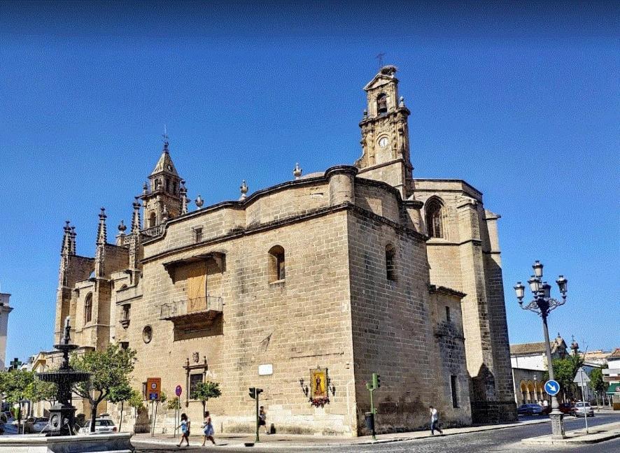 Apartamentos Iglesia De Santiago ヘレス エクステリア 写真